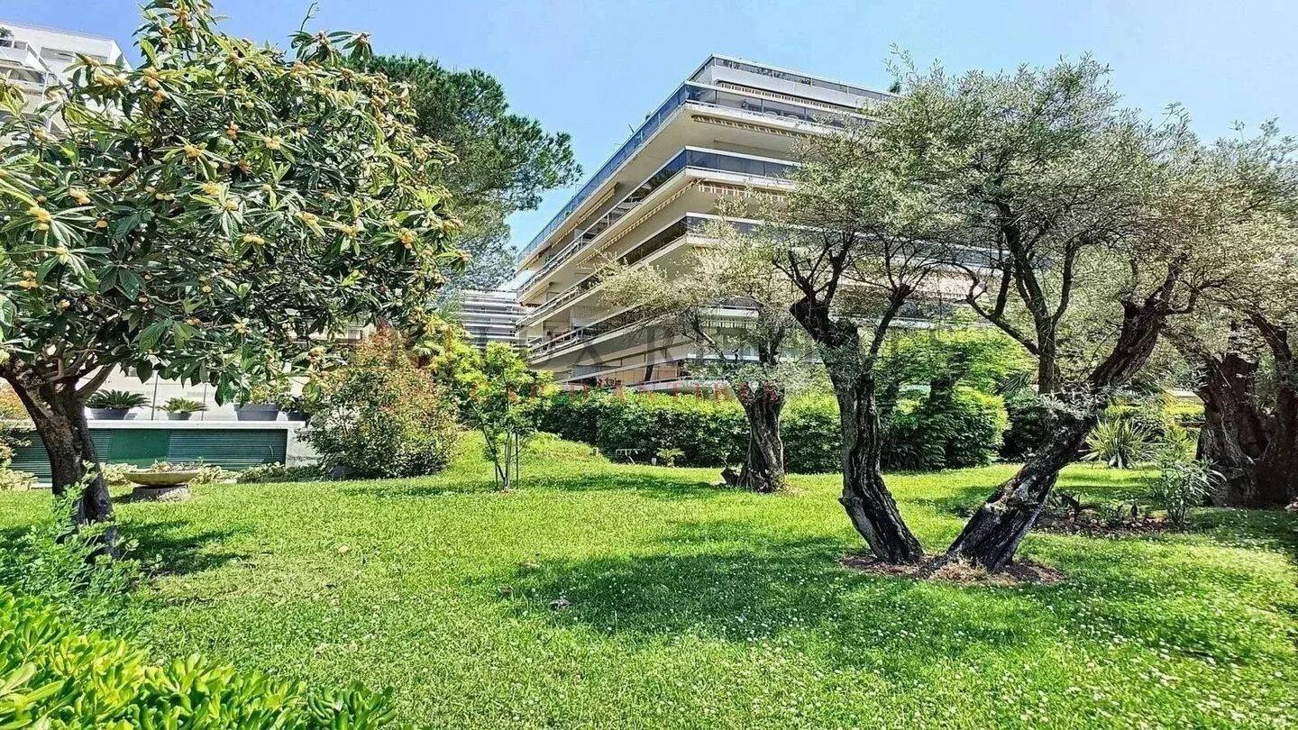Maison à louer, 41m², JUAN LES PINS