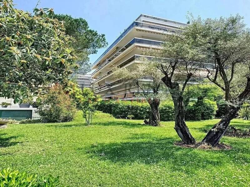 Maison à louer, 41m², JUAN LES PINS
