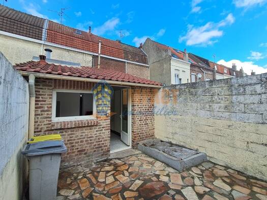 Maison à louer 850 € 3 pièces 1 chambre 70 m² 66 m² de terrain Croisette Faches-Thumesnil 59155