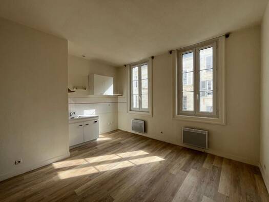 Immeuble à vendre 735 000 € 155 m² Centre Ville La Rochelle 17000