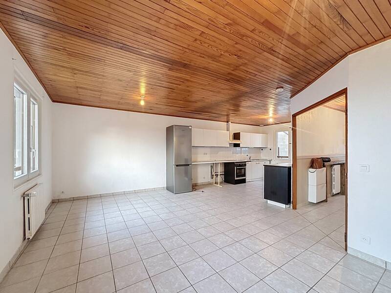 Maison à louer, 81m², SAINT JEAN DE CHEVELU