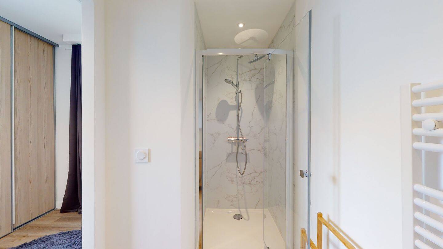 Maison 12 pièces — 15
