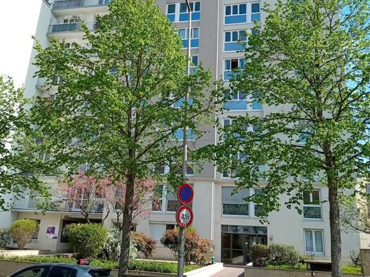 Appartement à louer 714 € 1 pièce 26,8 m² Étage 17/7 Centre Ville Rosny-sous-Bois 93110
