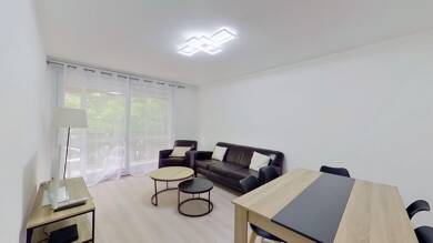 Appartement à louer 1 600 € 4 pièces 3 chambres 76 m² Dernier étage, Étage 4/4 Mozart Ouest Velizy Villacoublay 78140