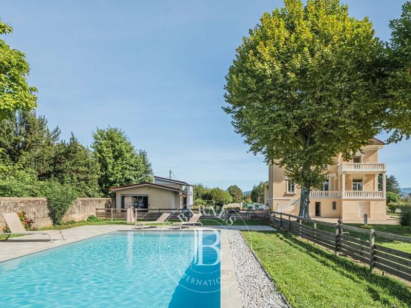 Maison à vendre, 449m², LE PONT DE BEAUVOISIN