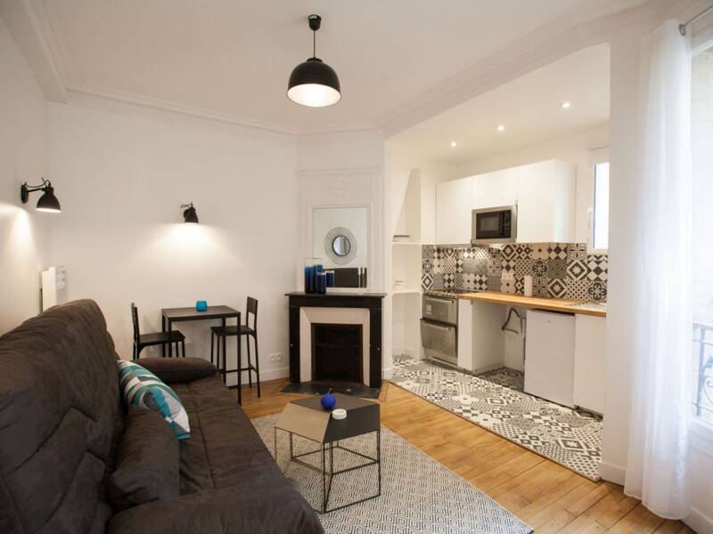 Maison à louer, 22m², PARIS 18E