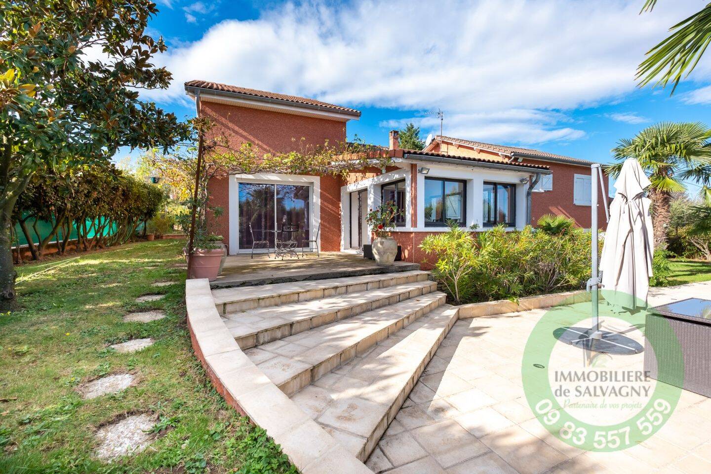Maison à vendre, 275m², LA TOUR DE SALVAGNY