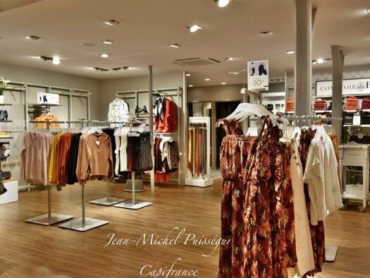 Local commercial à louer 1 900 € 200 m² de surface de vente Coeur de Ville Saint-Gaudens 31800