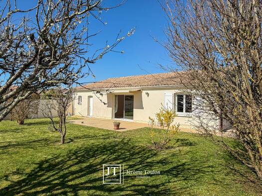 Maison de plain-pied à vendre 379 500 € 3 pièces 2 chambres 101 m² 706 m² de terrain Saint-Palais-sur-Mer 17420
