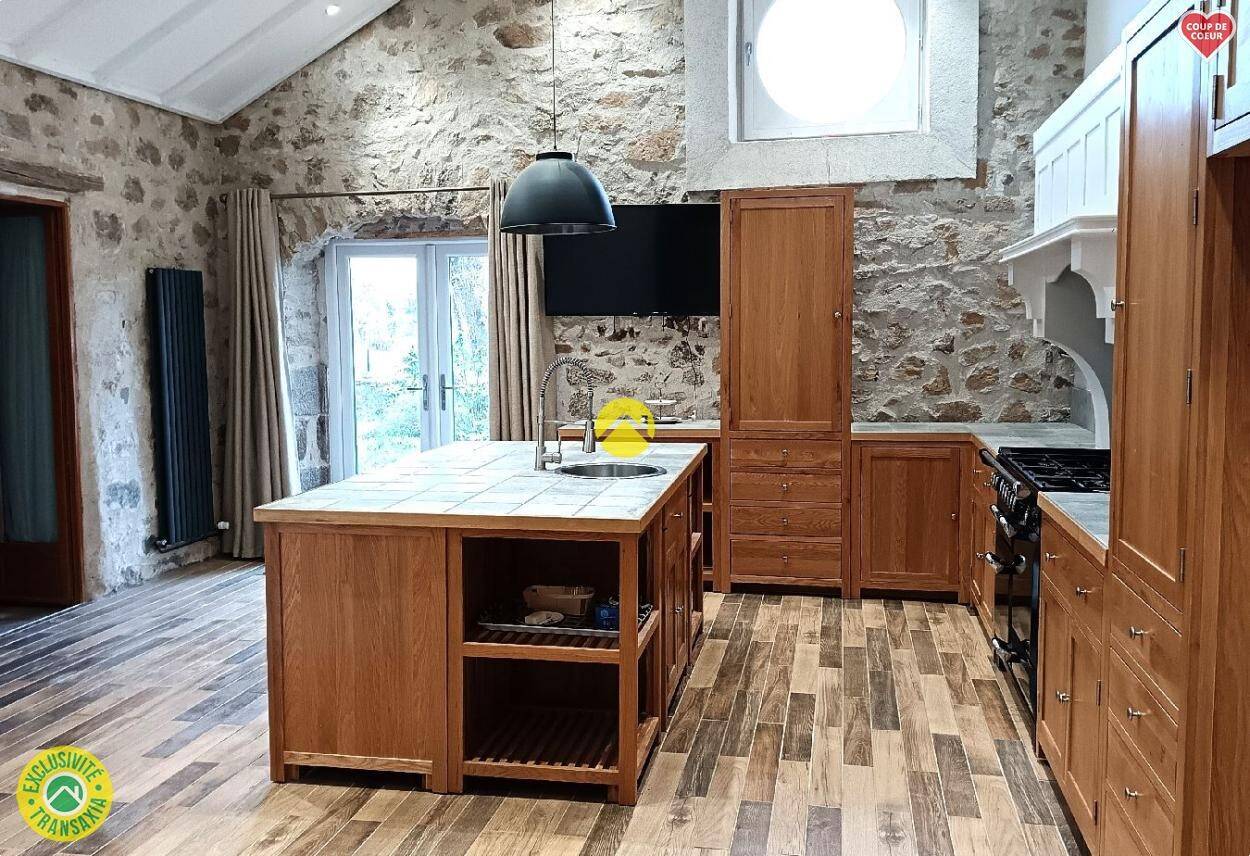 Maison à vendre, 196m², LE GRAND BOURG