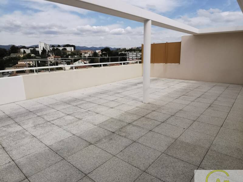 Maison à louer, 68m², MARSEILLE 13E