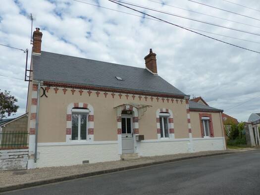 Maison en viager occupé Bouquet 44 025 € 4 pièces 2 chambres 86 m² 555 m² de terrain Ouzouer-sur-Loire 45570