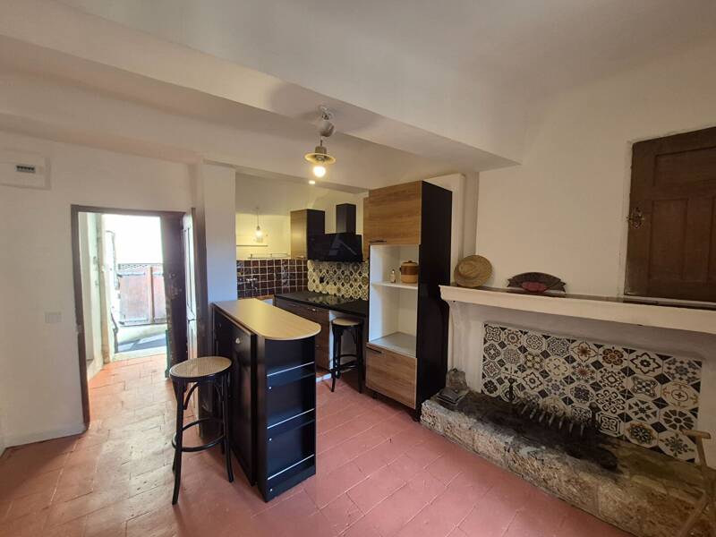 Maison à louer, 88m², COTIGNAC