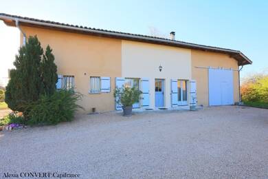 Ferme à vendre 368 000 € 6 pièces 4 chambres 222 m² 2 813 m² de terrain Pont-de-Vaux 01190