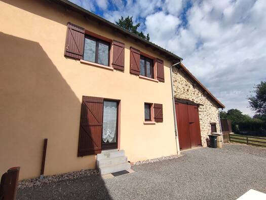 Maison à vendre 140 000 € 5 pièces 3 chambres 100 m² 685 m² de terrain Champsac 87230