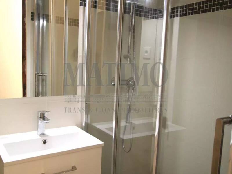 Maison à louer, 22m², PARIS 18E