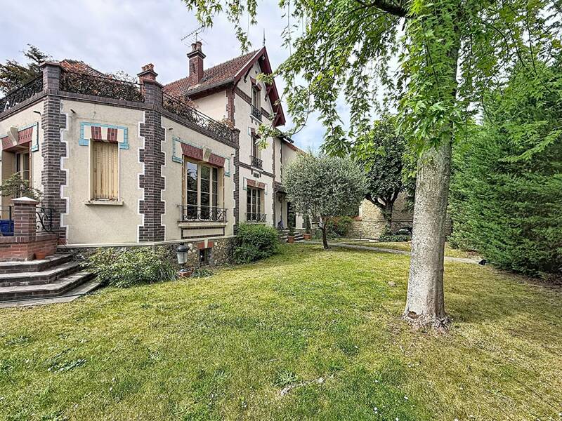 Maison à vendre, 314m², SAINT MAUR DES FOSSES