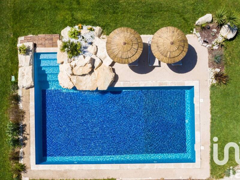 Maison à vendre, 322m², SAINT CANNAT