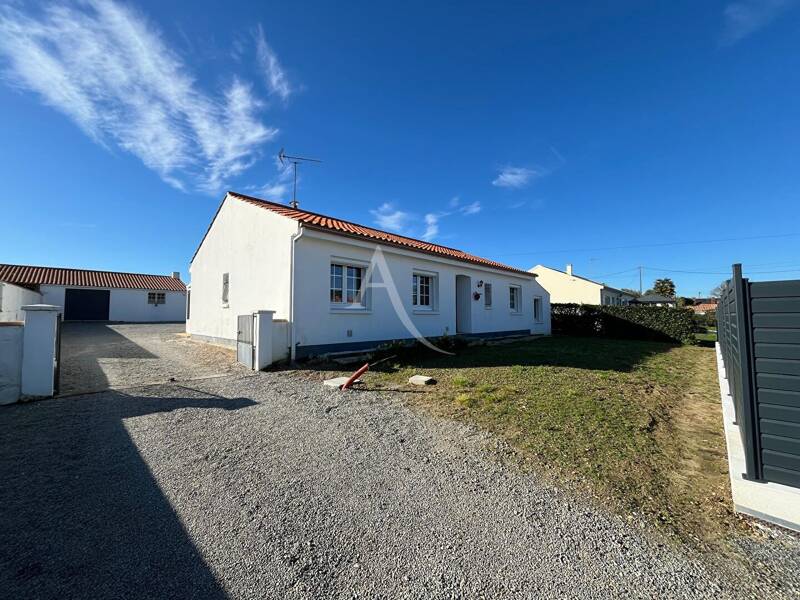 Maison à vendre, 121m², SAINT CHRISTOPHE DU LIGNERON