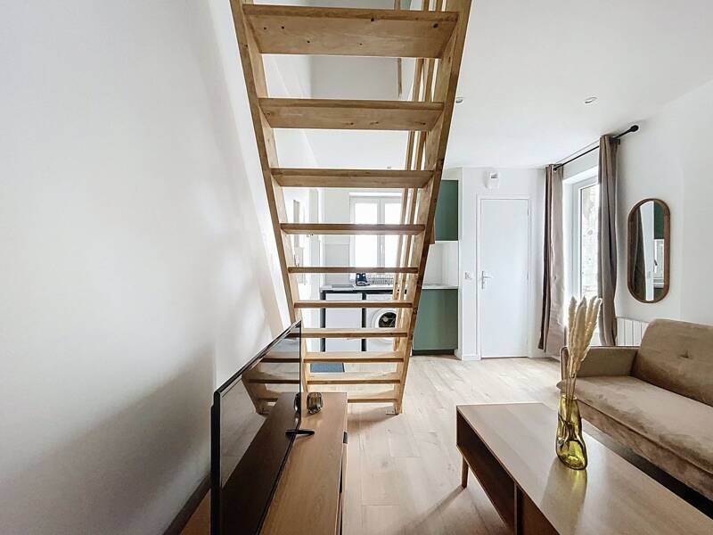 Maison à louer, 24m², PARIS 18E
