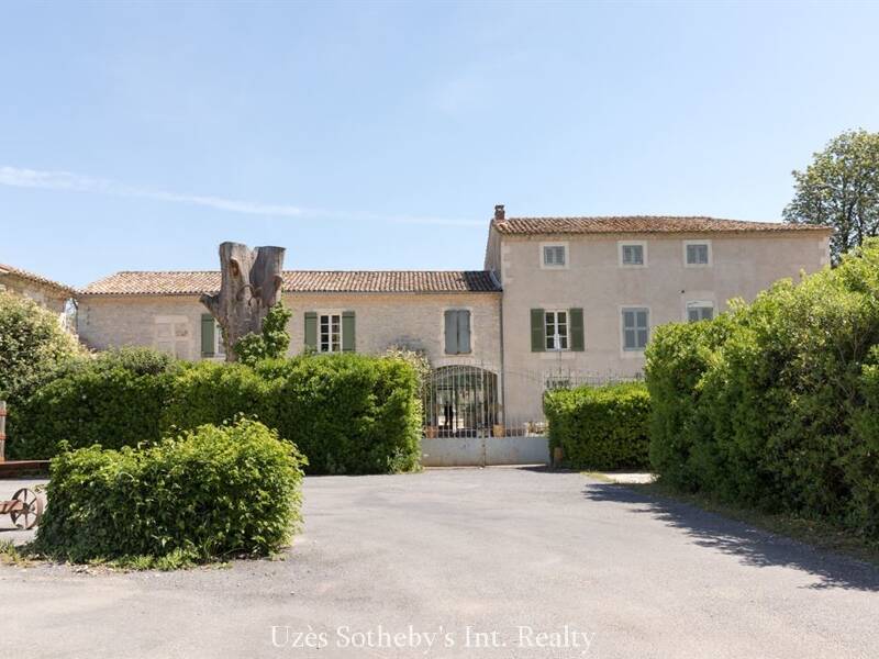 Maison à vendre, 3000m², NIMES