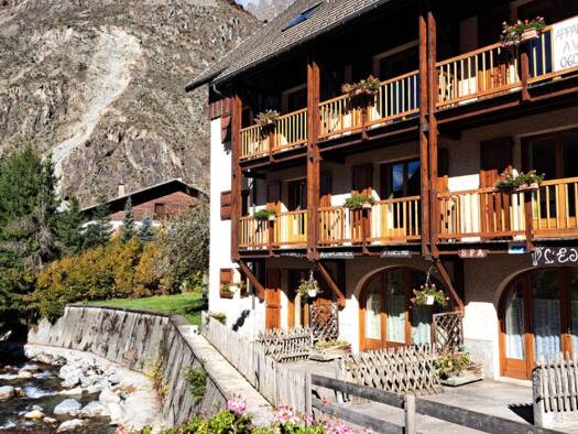 Appartement à vendre 139 000 € 5 pièces 1 chambre 66 m² RDC La Chapelle-en-Valgaudémar 05800