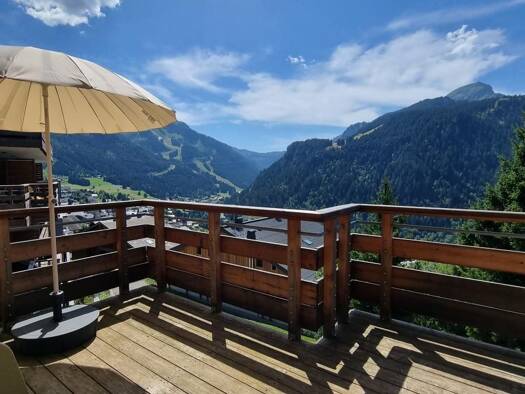 Appartement à vendre 990 000 € 4 pièces 3 chambres 110,08 m² 2ème étage Châtel 74390