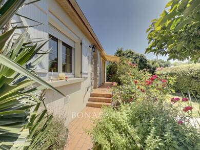 Maison de plain-pied à vendre 155 000 € 4 pièces 3 chambres 80 m² 432 m² de terrain Centre-Le Port Redon 35600