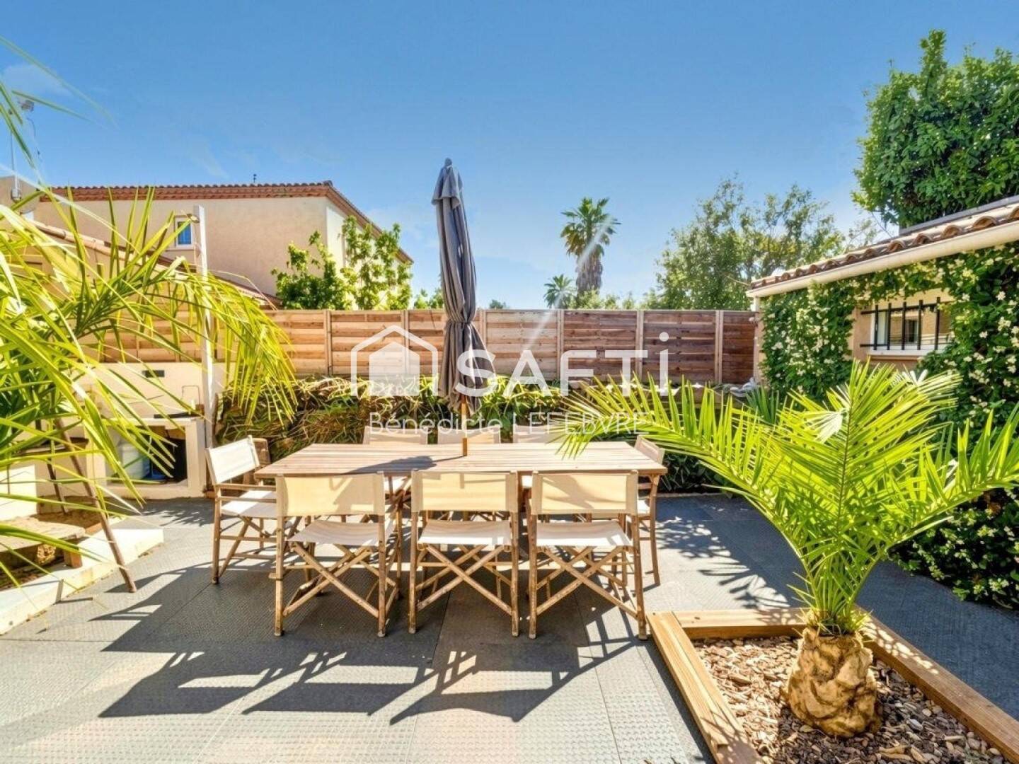 Maison à vendre, 184m², VIC LA GARDIOLE