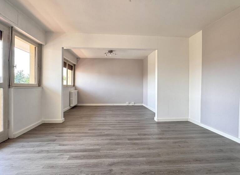 Appartement à vendre 156 000 € 4 pièces 2<br/>chambres 84 m²<br/>superficie 2ème<br/>étage Metz Nord-Patrotte Metz 57050
