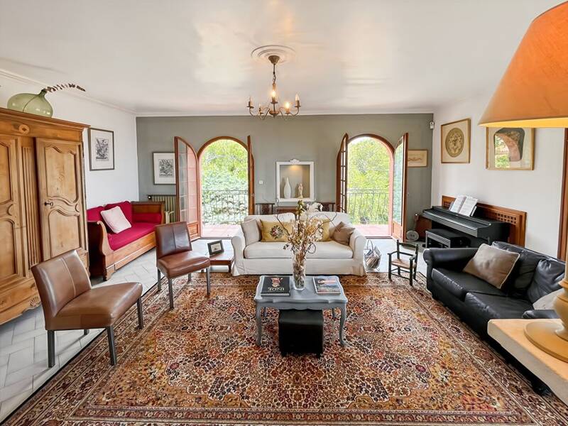 Maison à louer, 180m², ENSUES LA REDONNE