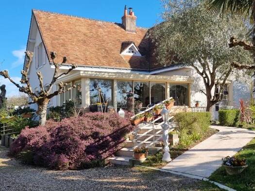 Maison en viager occupé Bouquet 158 000 € 5 pièces 3 chambres 144 m² 2 124 m² de terrain Rochecorbon 37210