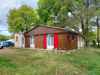 Maison de plain-pied à vendre 70 000 € 4 pièces 1 chambre 79 m² 1 650 m² de terrain Augignac 24300