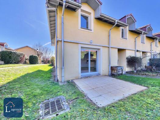 Duplex à vendre - Première occupation 380 000 € 3 pièces 2 chambres 62,22 m² Étage 2/2 Prévessin-Moëns 01280