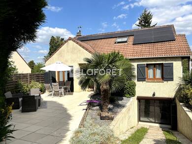 Maison à vendre 335 000 € 7 pièces 5 chambres 110 m² 907 m² de terrain Le Stade-Les Garennes-Grand Ouest Les Mureaux 78130