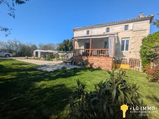 Maison à vendre 165 500 € 4 pièces 3 chambres 82 m² Saint-Germain-de-Lusignan 17500