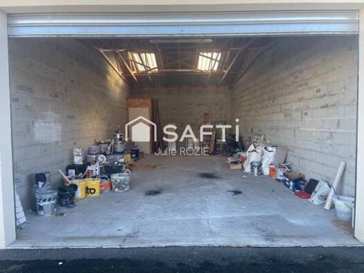 Local commercial à vendre 121 000 € 55 m² de surface de vente Macau 33460