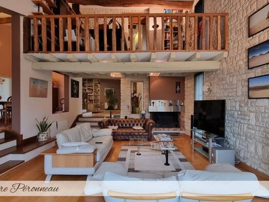 Maison à vendre 557 000 € 9 pièces 6 chambres 307 m² 4 000 m² de terrain Grissais-Gros Noyer Fontenay-le-Comte 85200