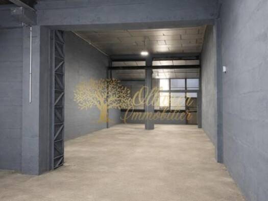 Entrepôt à louer 1 400 € 140 m² d'espace de stockage Val d'Ablon-Zone Industrielle Villeneuve-le-Roi 94290