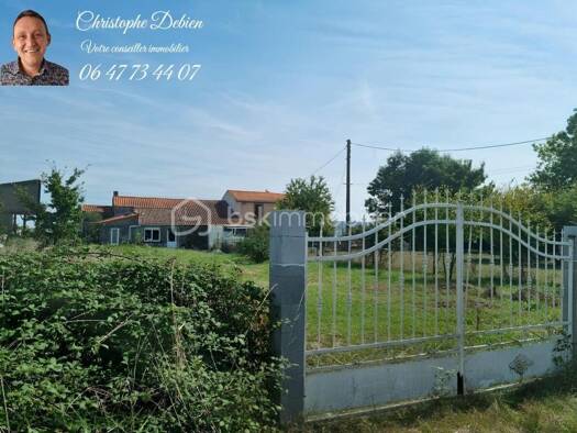 Maison à vendre 97 900 € 5 pièces 3 chambres 156 m² 1 390 m² de terrain Chavagnes-en-Paillers 85250