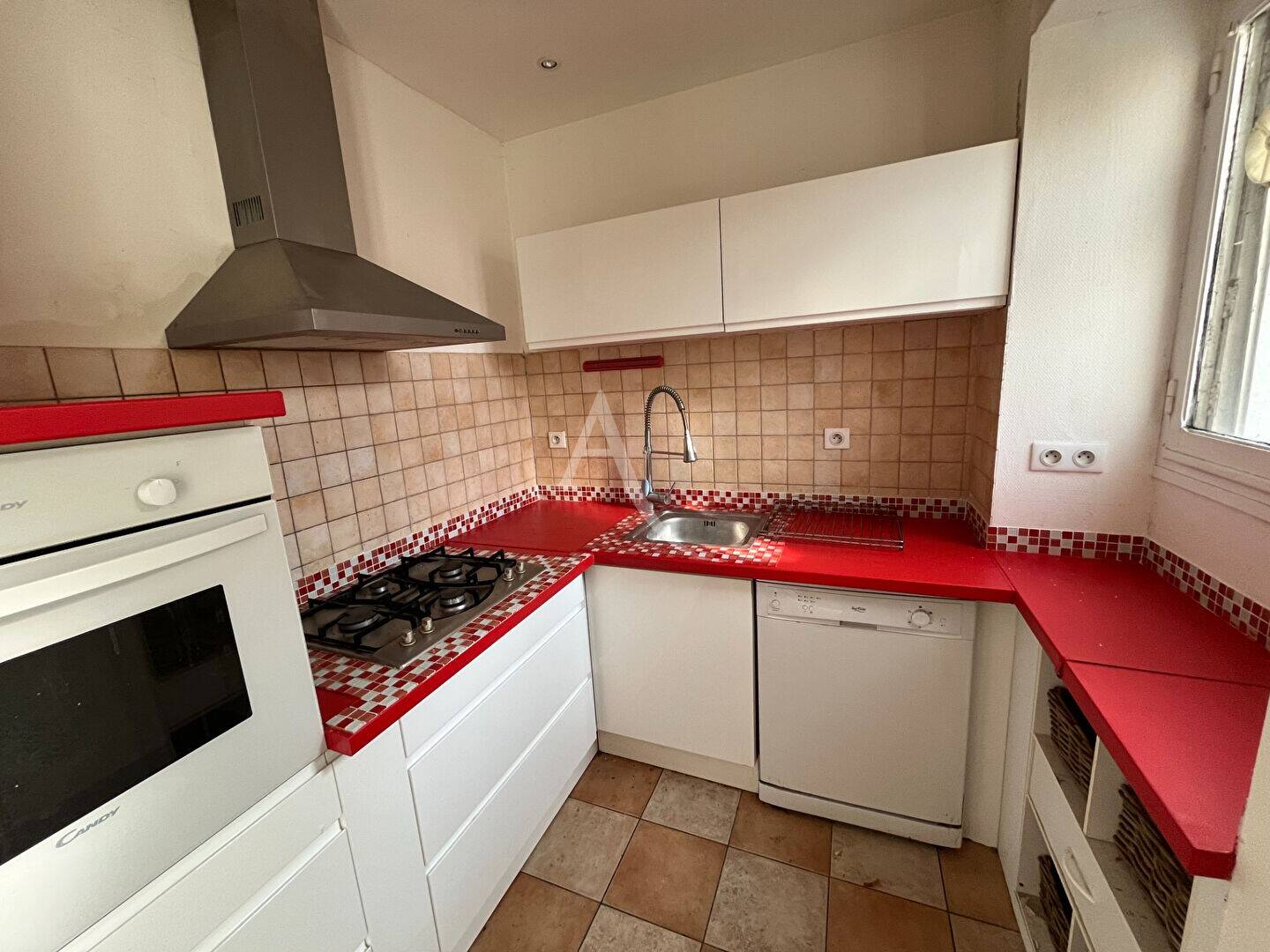 Maison à vendre, 224m², NEUILLE PONT PIERRE