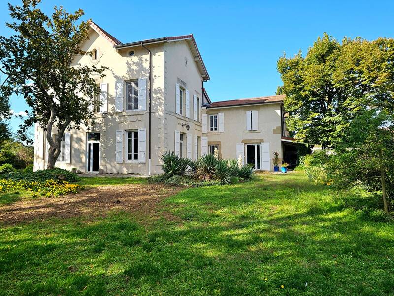 Maison à vendre, 385m², ROMANS SUR ISERE