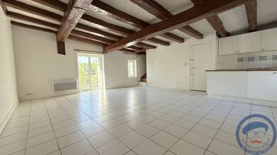 Appartement à vendre 139 500 € 2 pièces 1 chambre 66 m² Dernier étage, Étage 1/1 St Cyr sur Loire 37540