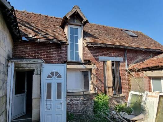 Maison à vendre 91 000 € 4 pièces 2 chambres 118 m² 735 m² de terrain Coudun 60150