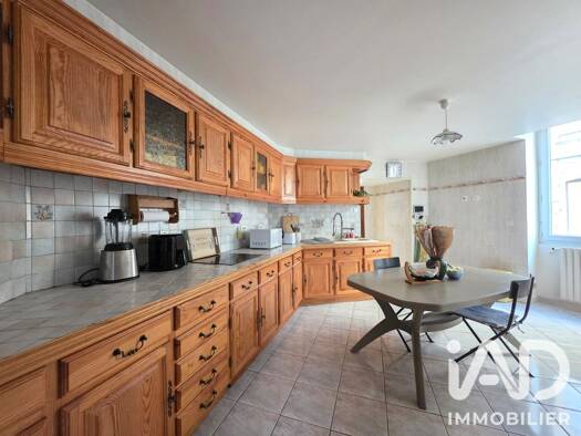 Appartement à vendre 164 000 € 5 pièces 4 chambres 145 m² Étage 1/3 Centre Ville Lodève 34700