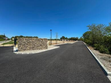 Terrain viabilisé à vendre 143 900 € 379 m² de terrain Cabrières-d'Avignon 84220