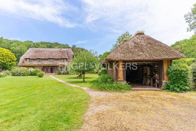 Maison à vendre 1 275 000 € 18 pièces 6 chambres 253 m² 15 000 m² de terrain Pierrefiques 76280