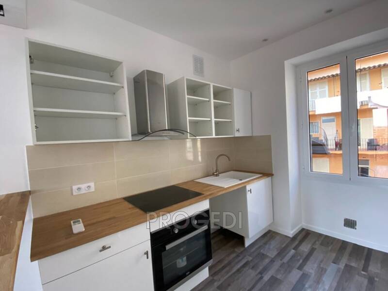 Maison à louer, 33m², BEAUSOLEIL