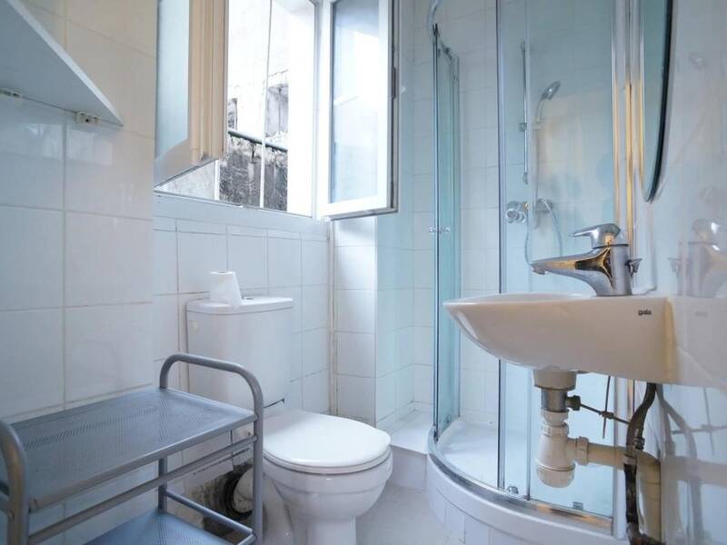 Maison à louer, 13m², PARIS 17E