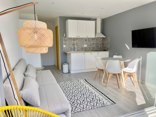 Appartement à louer 600 € 1 pièce 20 m² Étage 1/2 Sud Le Grau du Roi 30240